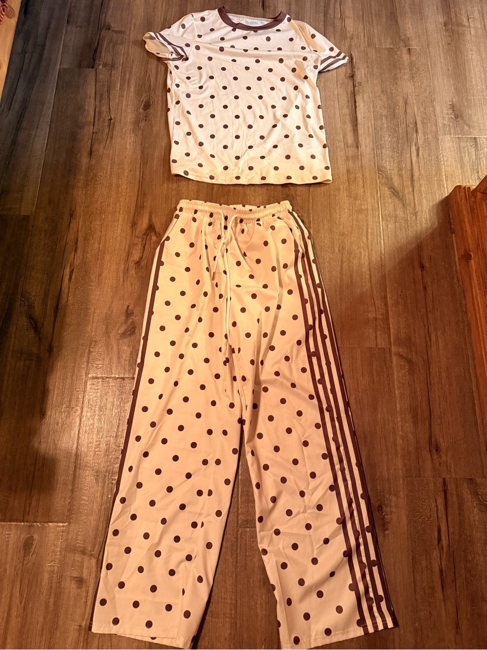 Women’s two piece Set - Cream with Brown Dots